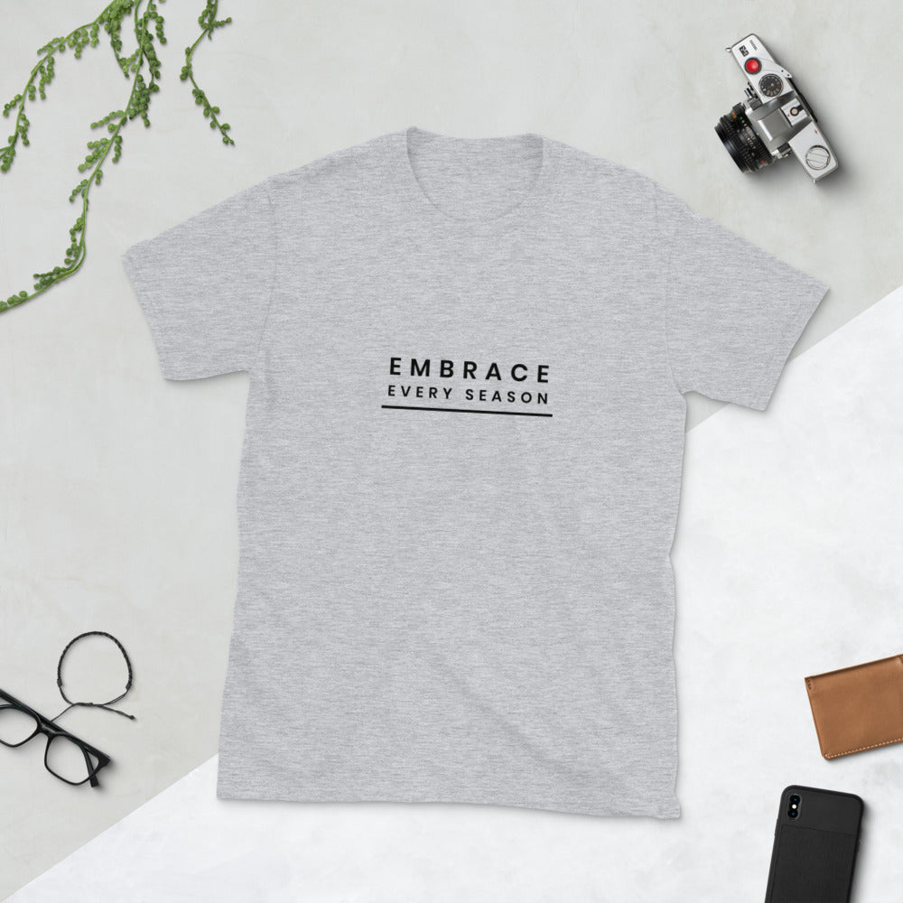 "Embrace every season" T-Shirt